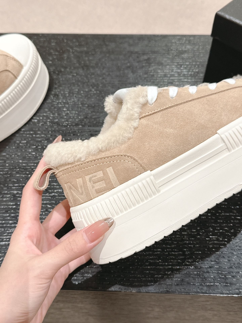 Ch**el sport shoes